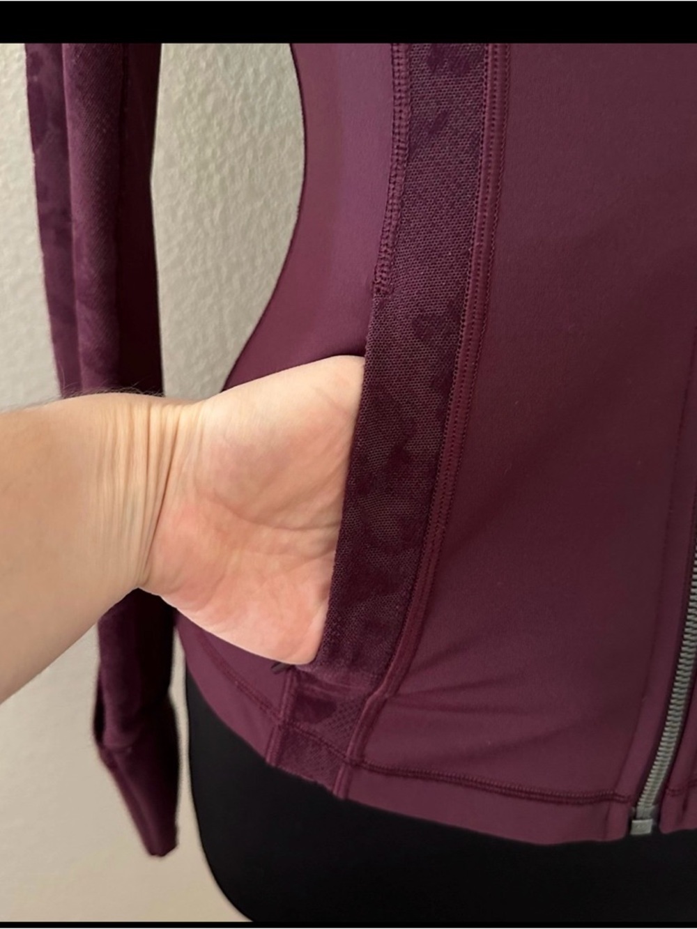 Lululemon Define Jacket Flocked Dark Adobe Burgundy Velvet Floral Sz 6 EUC - Picture 12 of 13